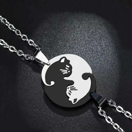 Cute Cat Couple Pendant Necklace: A Stylish & Heartfelt Gift