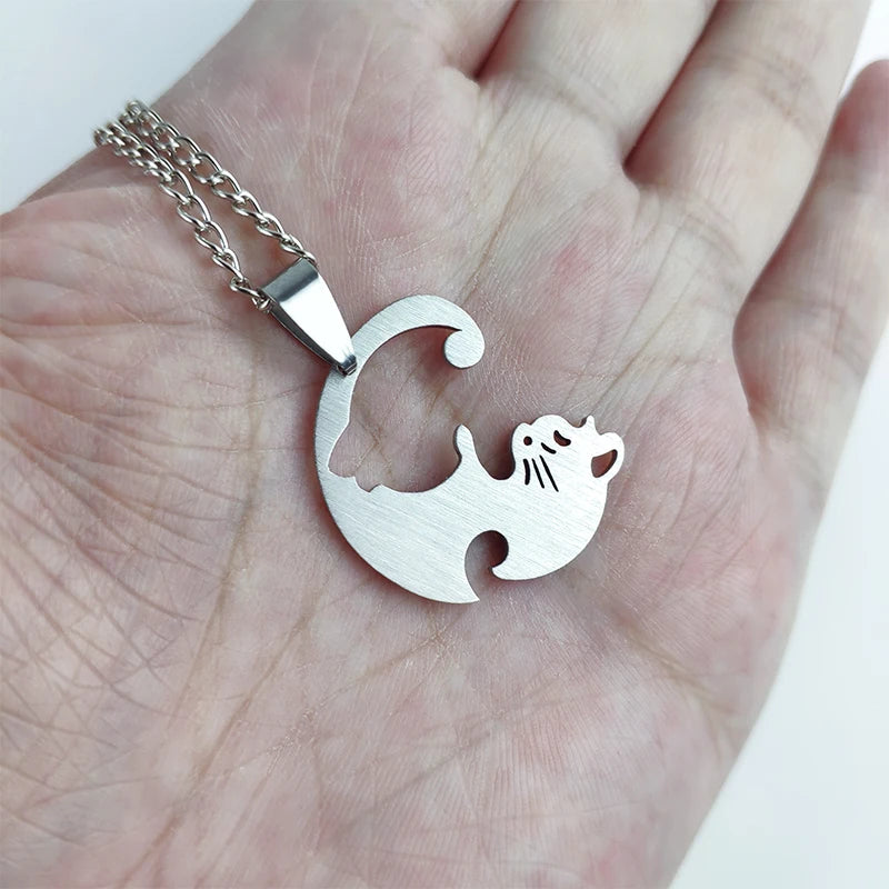 Cute Cat Couple Pendant Necklace: A Stylish & Heartfelt Gift